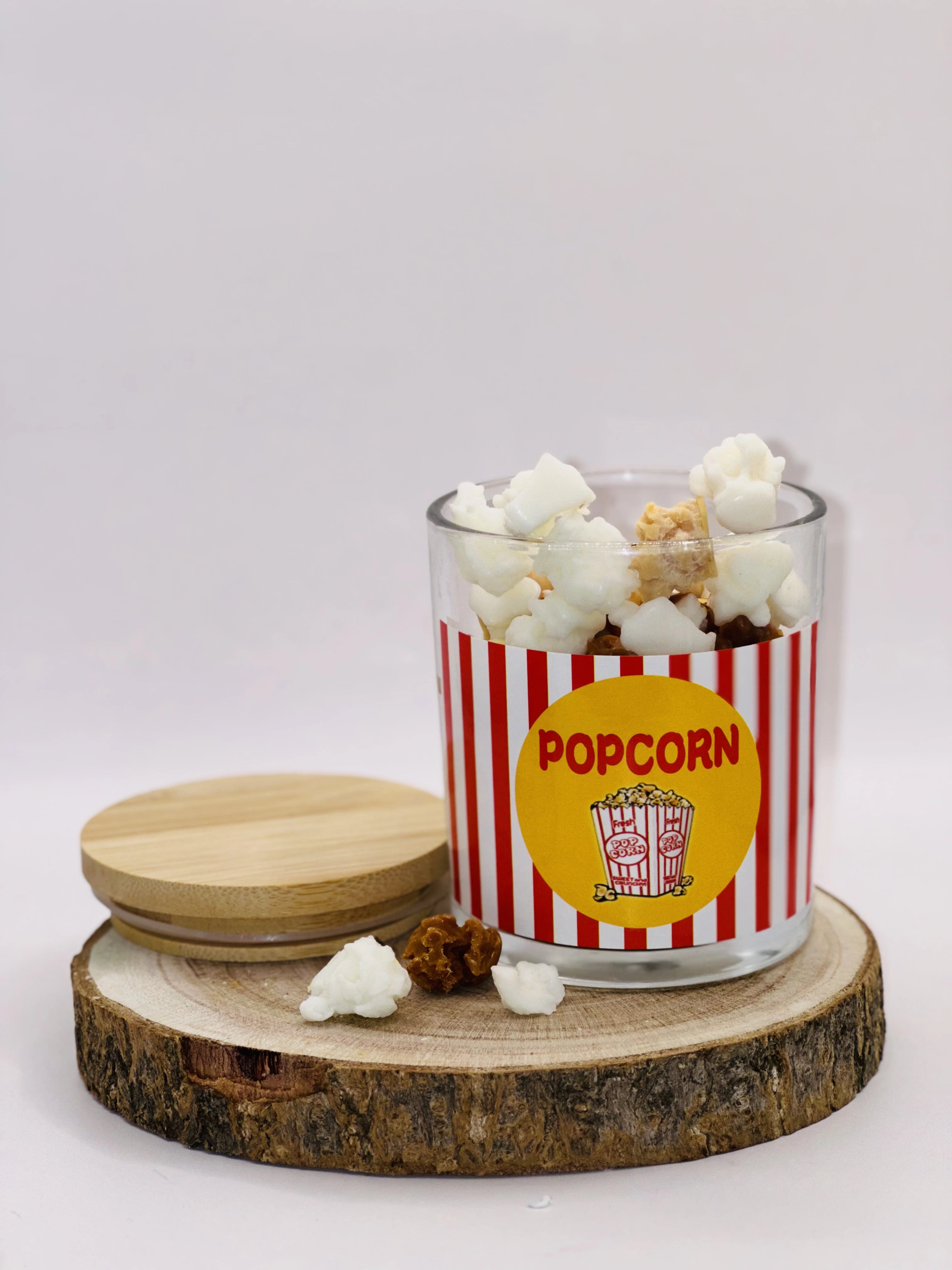 Duftkerze 'Pop Corn Caramel' – Im Glas mit Holzdeckel